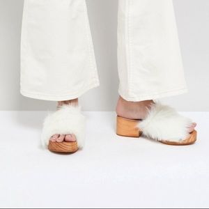 Free People Faux Fur Sonnet Clog in white